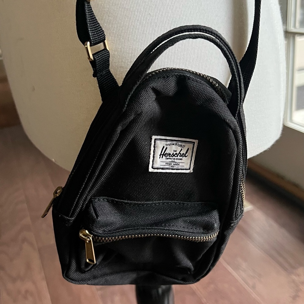 Herschel Crossbody